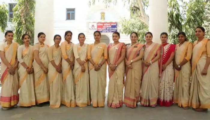 Women Executives of Delhi Police to Wear Khadi Silk Sarees